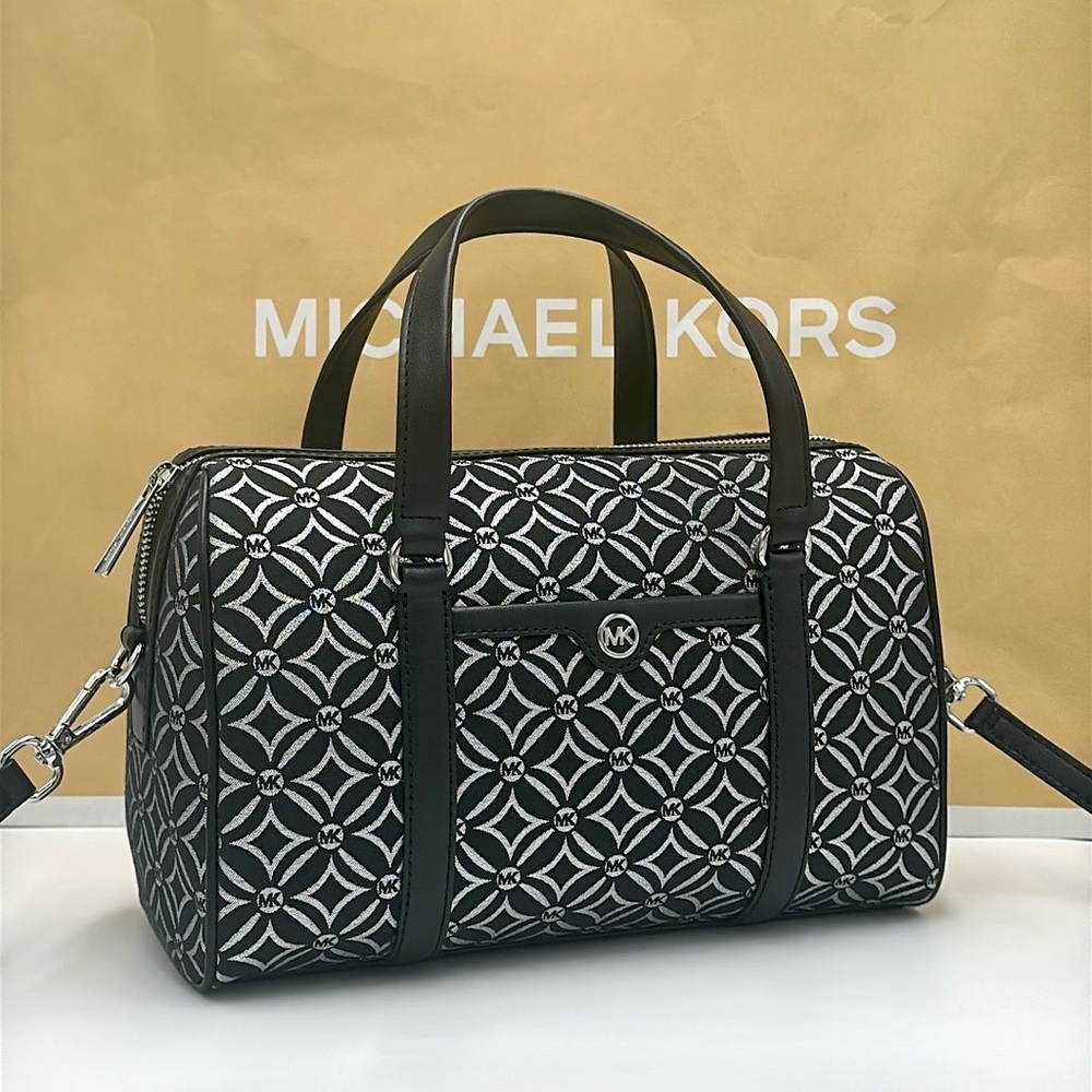 MICHAEL KORS JST TRAVEL MEDIUM DUFFLE SATCHEL SHOULDER CROSSBODY BAG MK BLACK - Picture 2 of 14